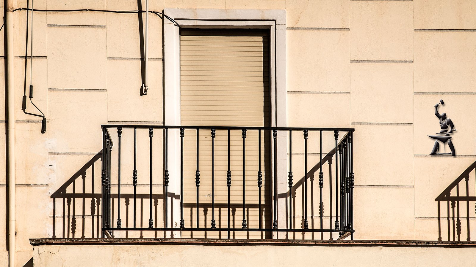 Railing Decorations by Damian Arce (2)