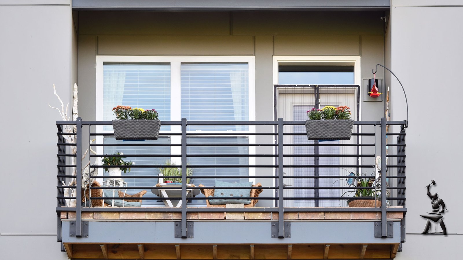 Railing Decorations by Damian Arce (5)