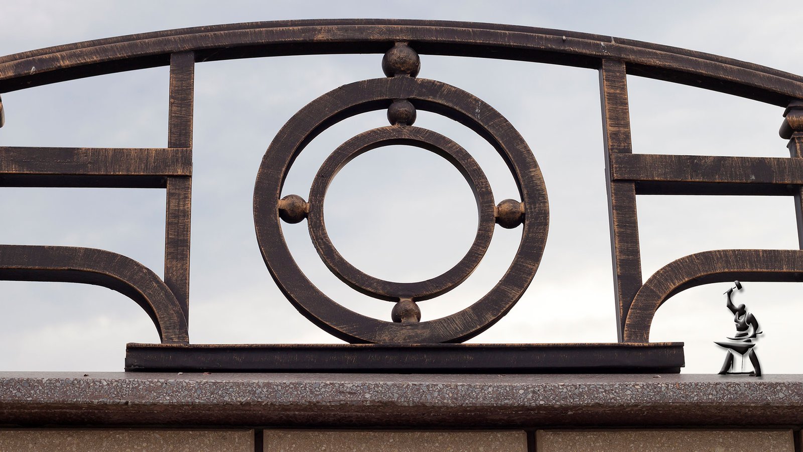 Railing Decorations by Damian Arce (6)